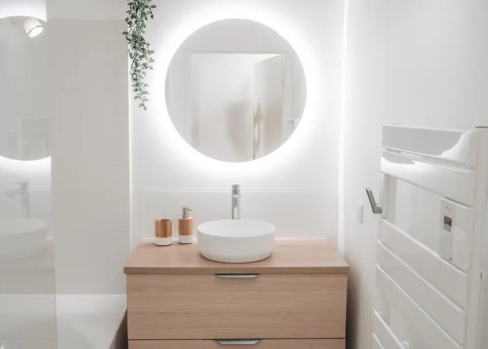 Le Terra - T2 Centre - Terrasse - Parking - 25 Min Puy Dufou